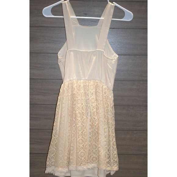 Altar'd State Cream Asymmetrical with Lace Bottom size Small - Picture 4 of 5